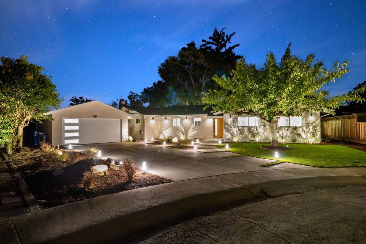 Backyard, Detached Garage, Exterior