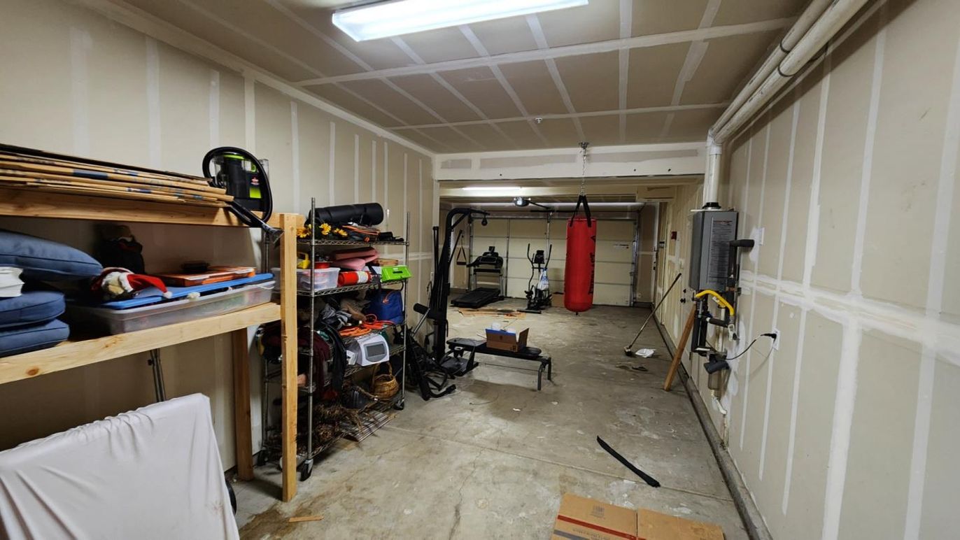 Fitness Equipment, Garage, Interior