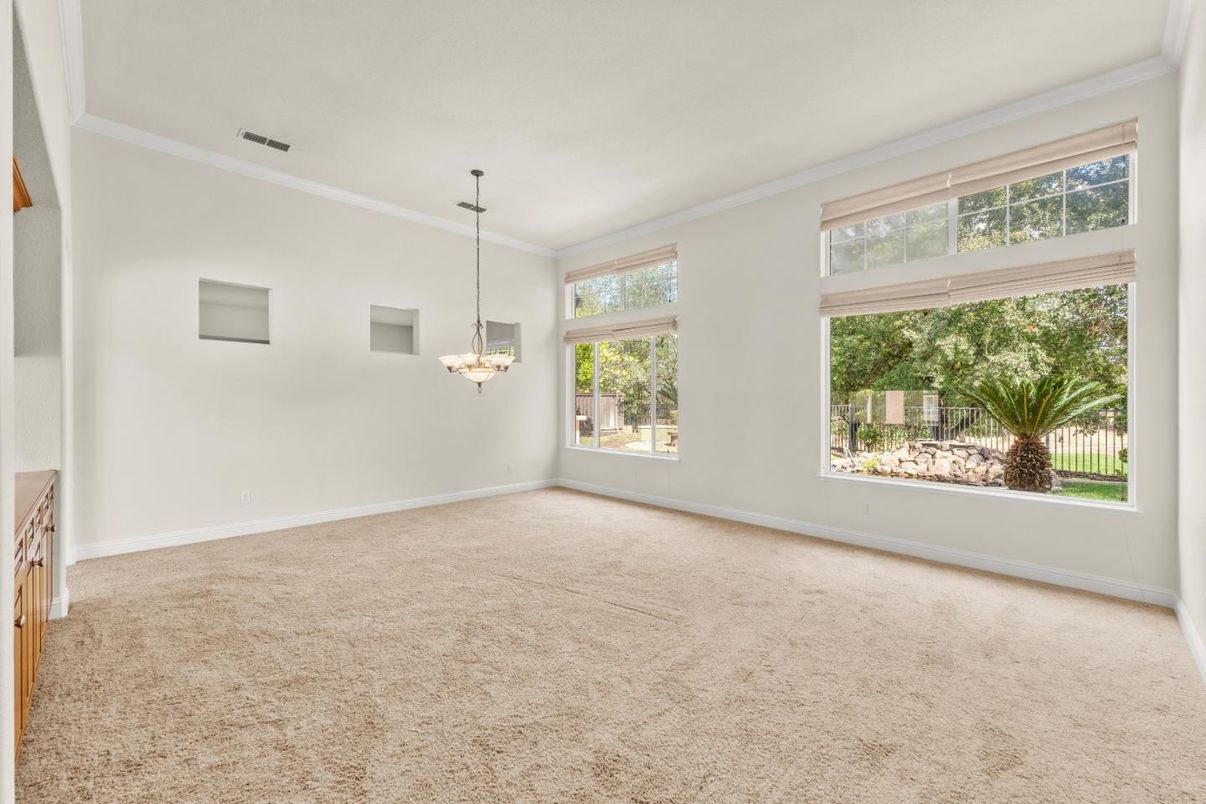 Chandelier, Empty room, Interior, Pendant Lights