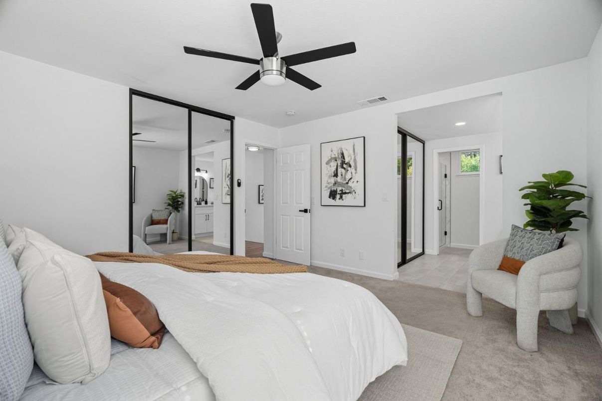 Bedroom, Interior, Recessed Lighting