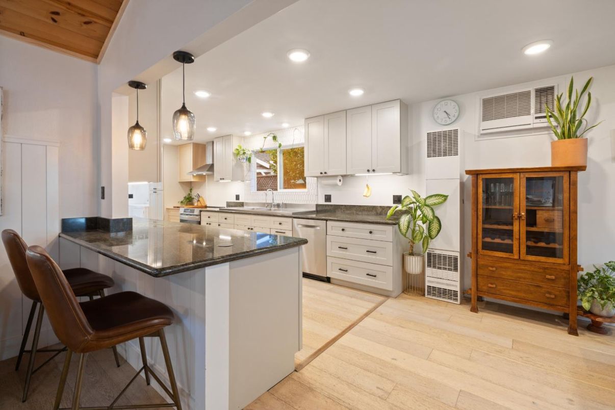 Interior, Kitchen, Pendant Lights, Recessed Lighting, Wood Texture Flooring