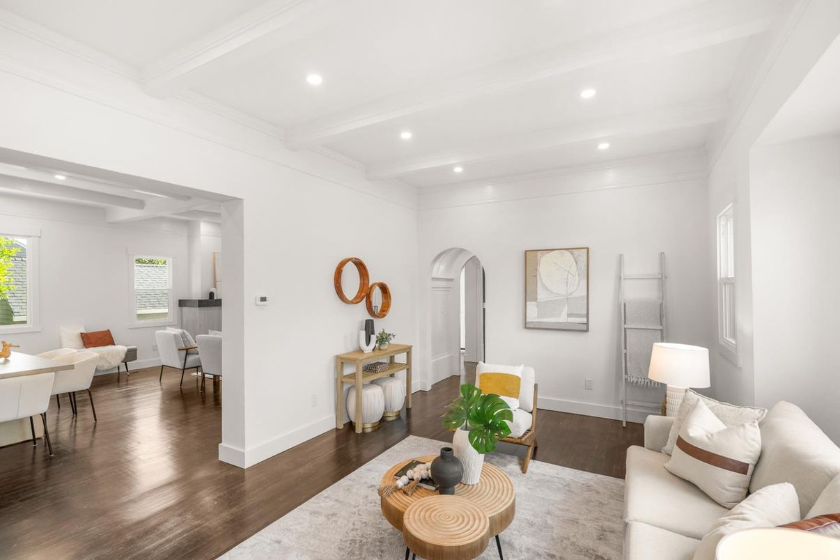 Dining room, Interior, Living room, Recessed Lighting, Wood Texture Flooring