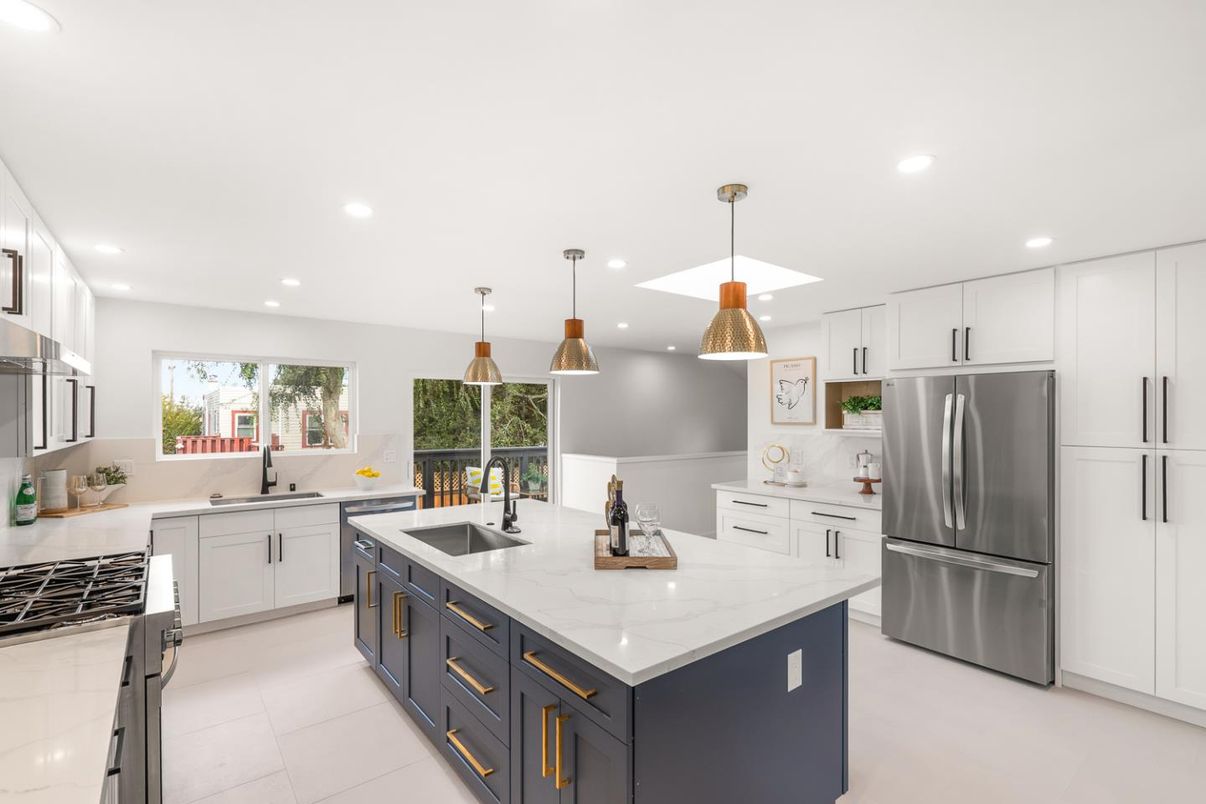 Interior, Kitchen, Pendant Lights, Recessed Lighting, Stainless Steel Appliances