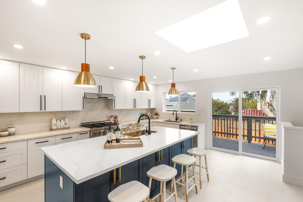 Interior, Kitchen, Pendant Lights, Recessed Lighting, Stainless Steel Appliances