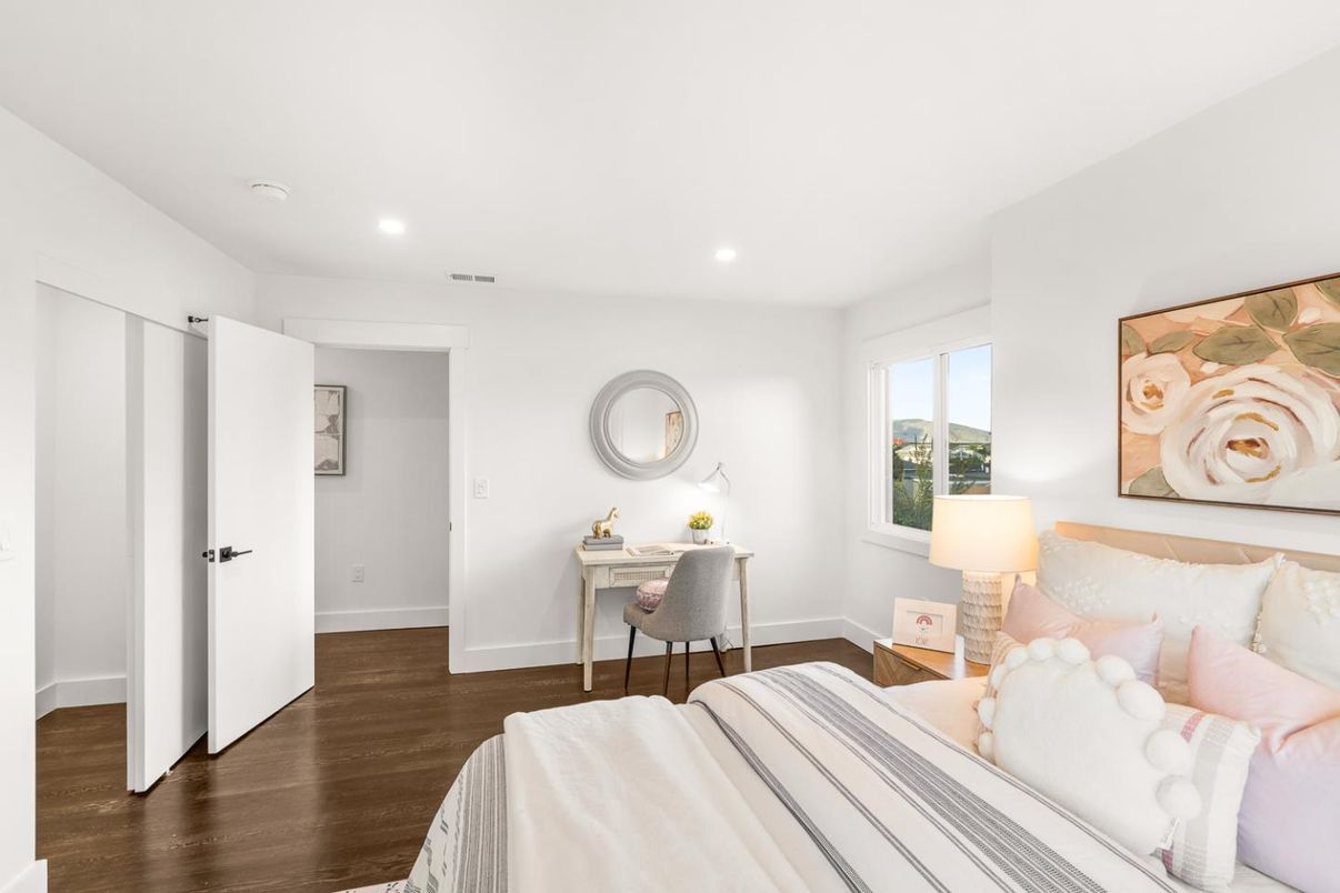 Bedroom, Home Office, Interior, Recessed Lighting, Wood Texture Flooring