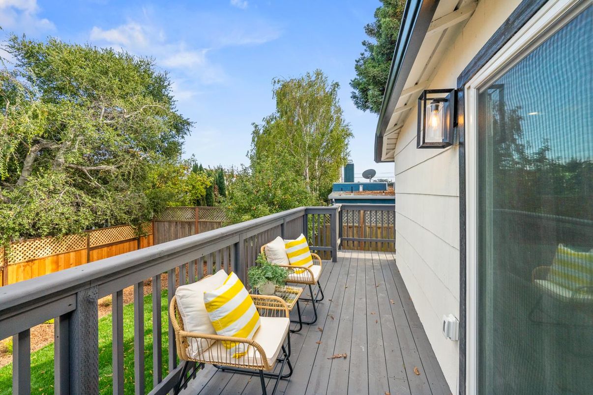 Exterior, Wood Texture Flooring
