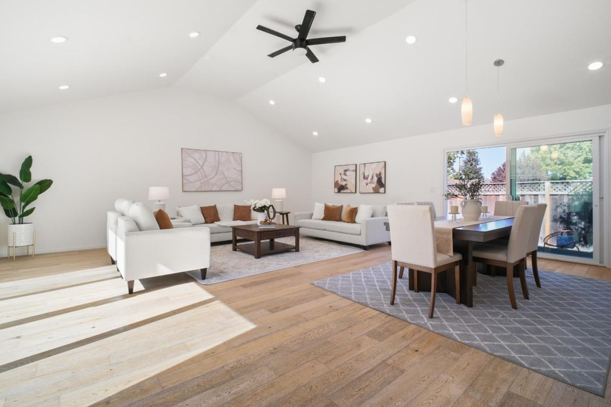 Dining room, Interior, Living room, Pendant Lights, Recessed Lighting, Wood Texture Flooring