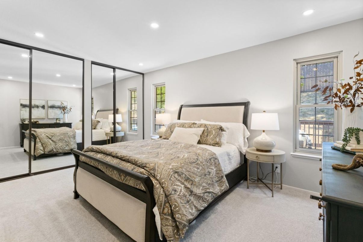 Bedroom, Interior, Recessed Lighting