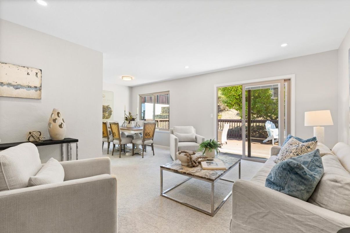 Dining room, Interior, Living room, Recessed Lighting