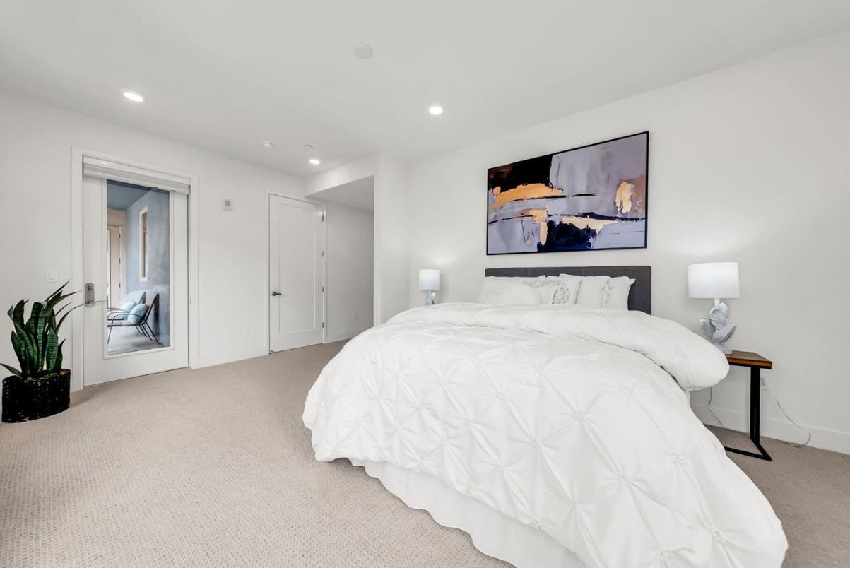 Bedroom, Interior, Recessed Lighting