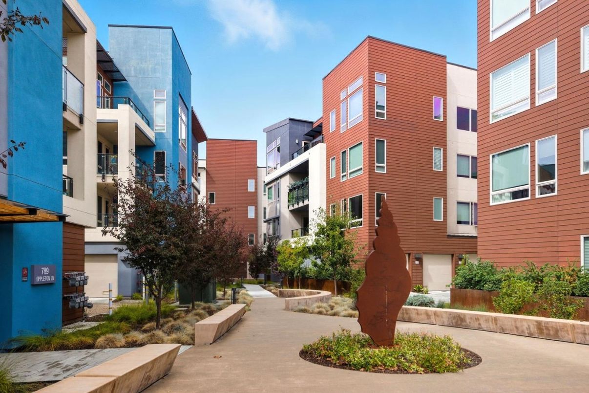 Exterior, Facade, Condo Building