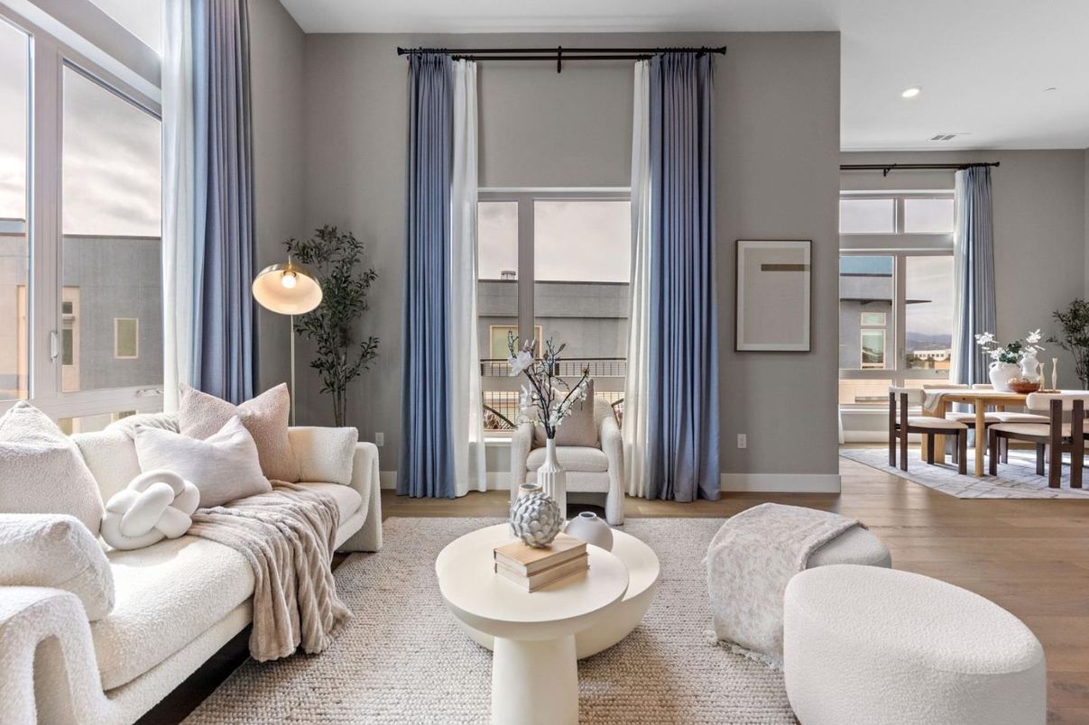 Dining room, Interior, Living room, Recessed Lighting, Wood Texture Flooring