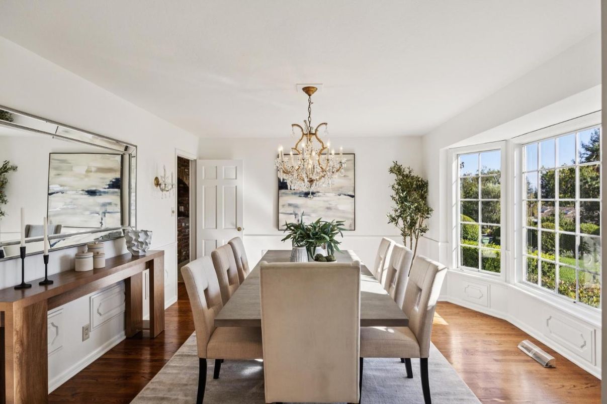 Chandelier, Dining room, Interior, Wood Texture Flooring