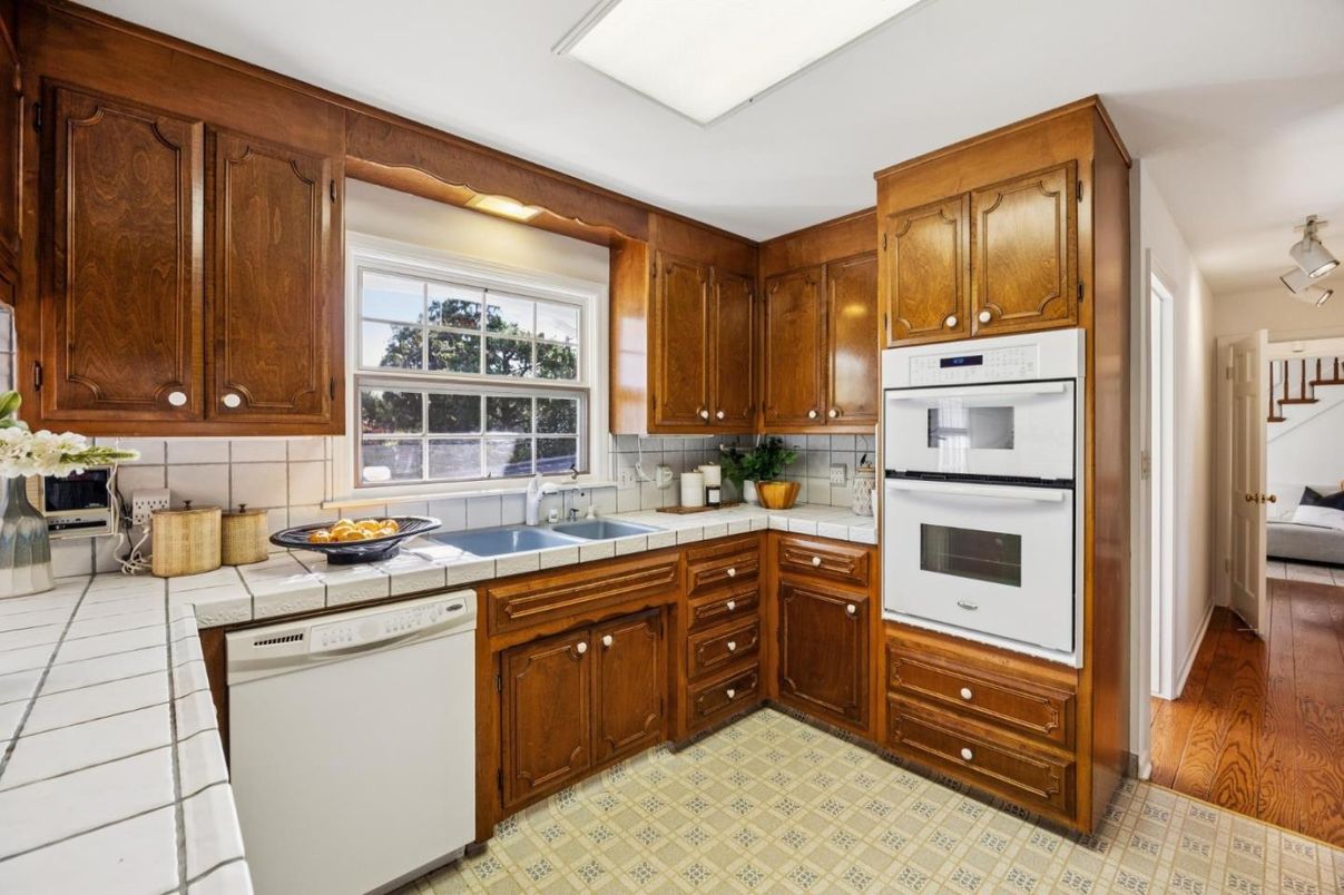 Interior, Kitchen, Tile Countertops