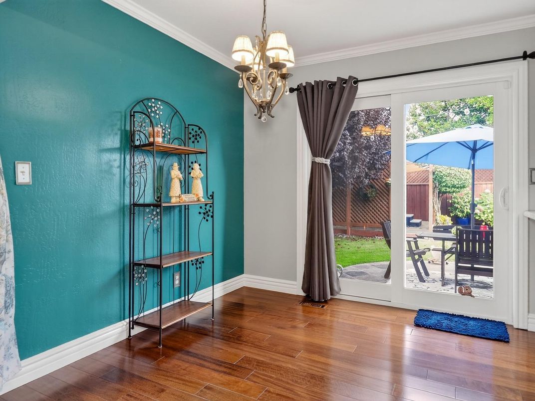 Chandelier, Interior, Wood Texture Flooring