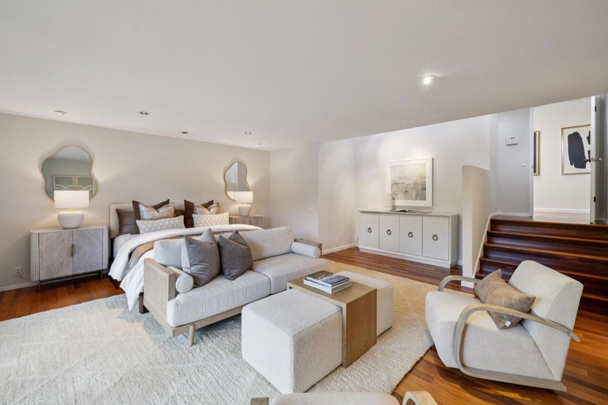 Bedroom, Interior, Living room, Recessed Lighting, Wood Texture Flooring