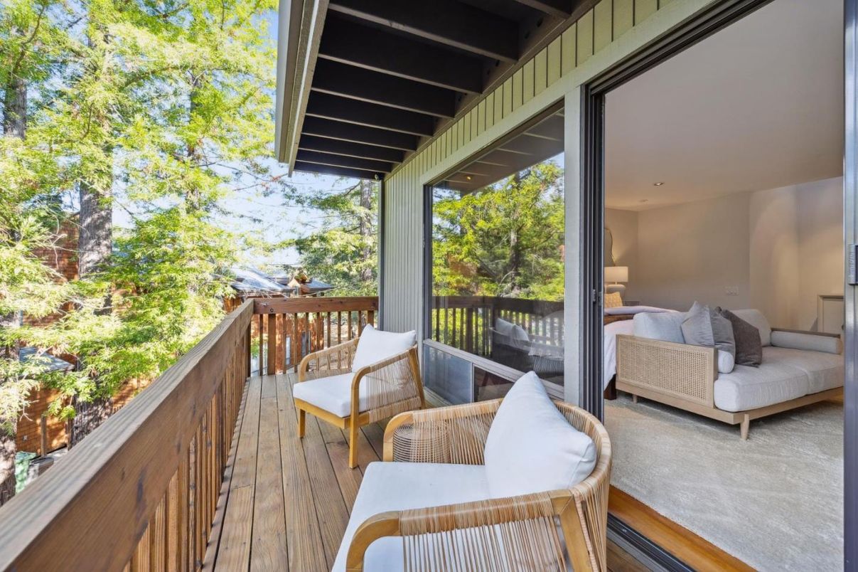 Exterior, Wood Texture Flooring