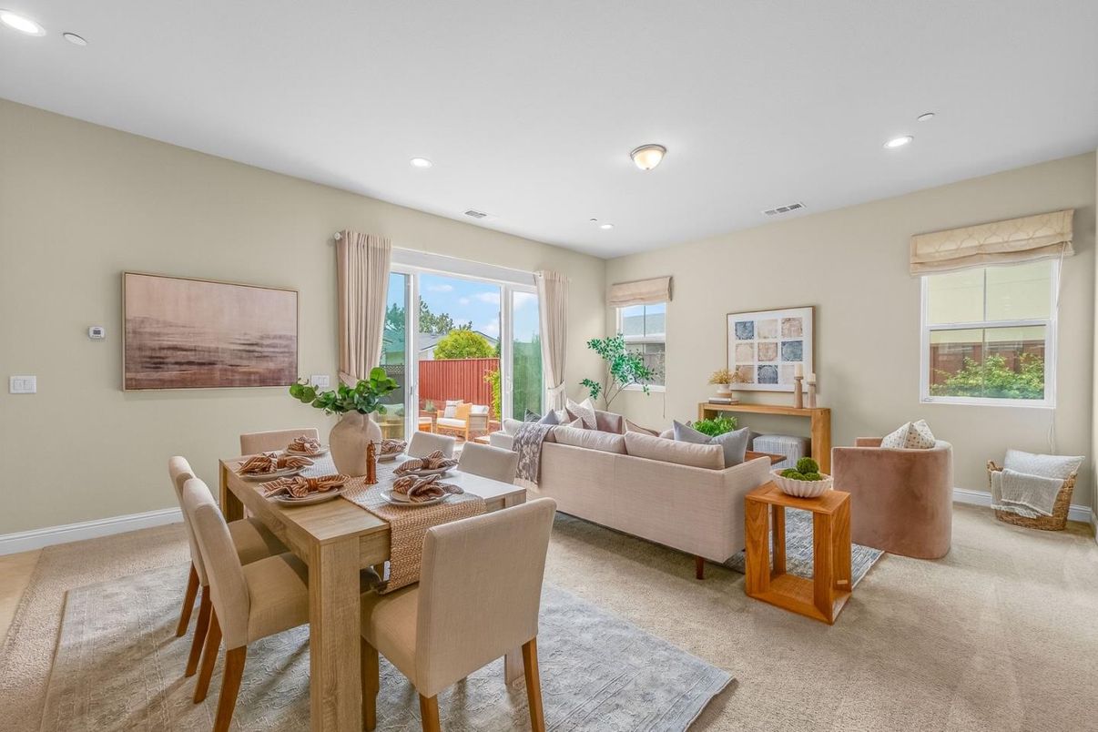 Dining room, Interior, Living room, Recessed Lighting