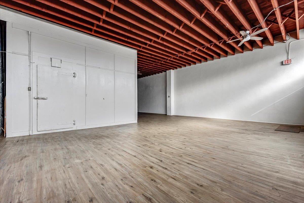 Empty room, Interior, Wooden Beams, Wood Texture Flooring