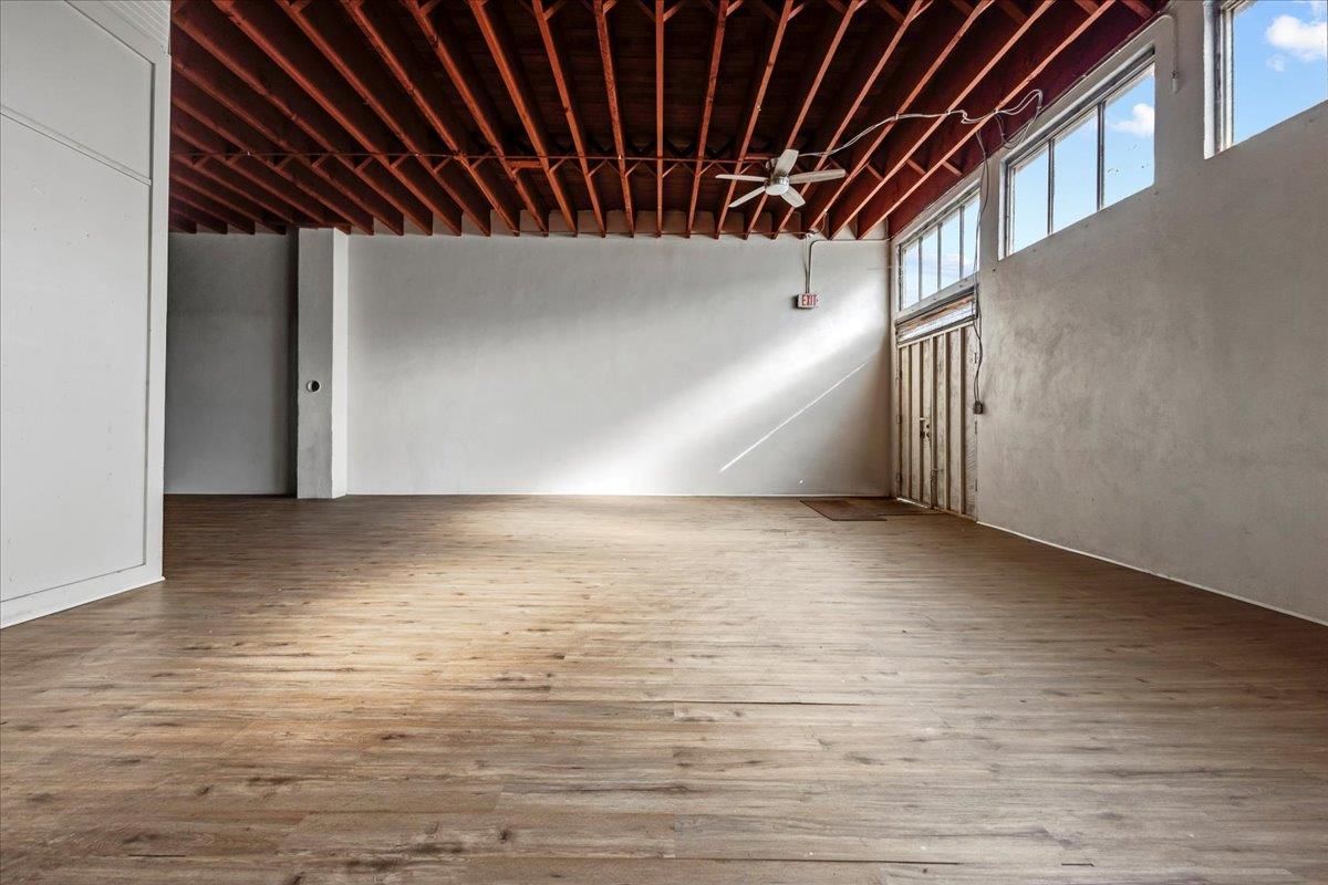 Empty room, Interior, Wooden Beams, Wood Texture Flooring