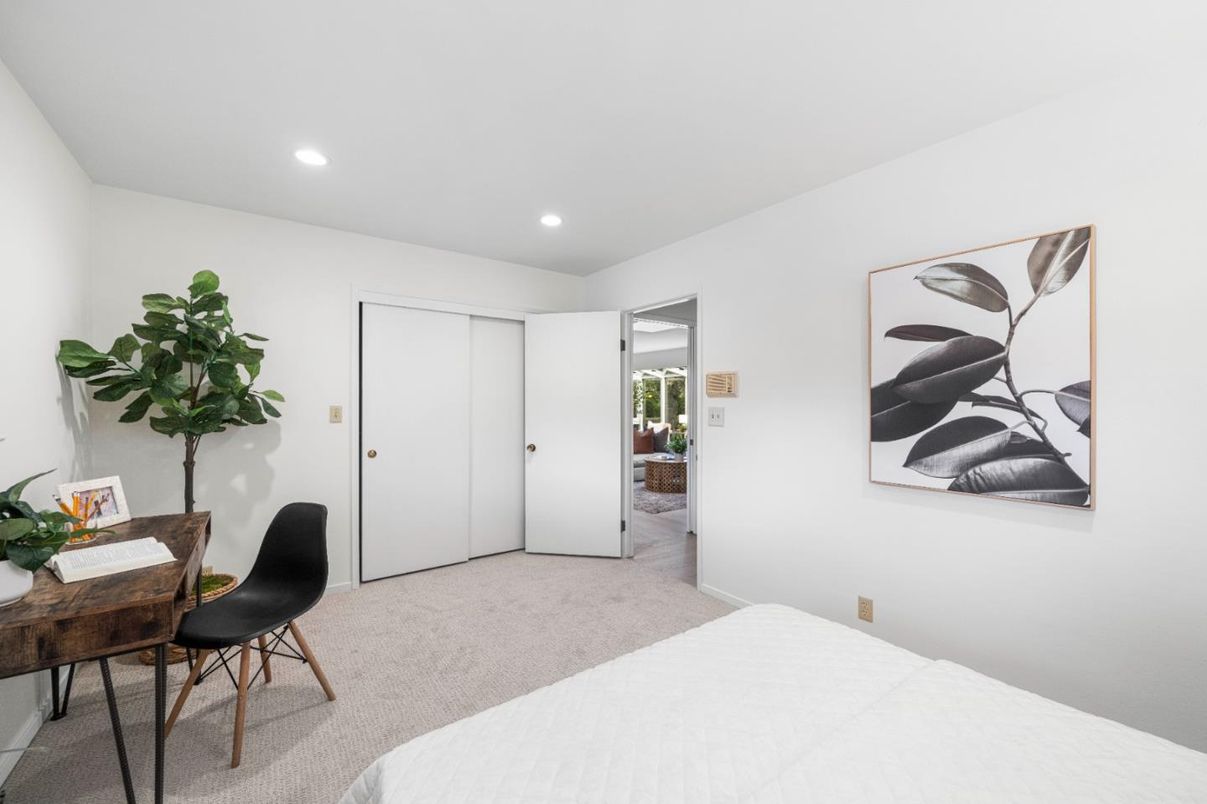 Bedroom, Home Office, Interior, Recessed Lighting