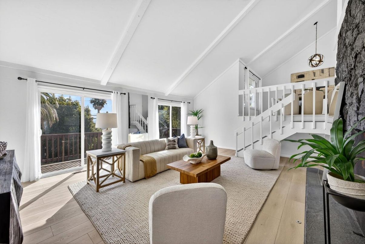 Interior, Living room, Pendant Lights, Wood Texture Flooring