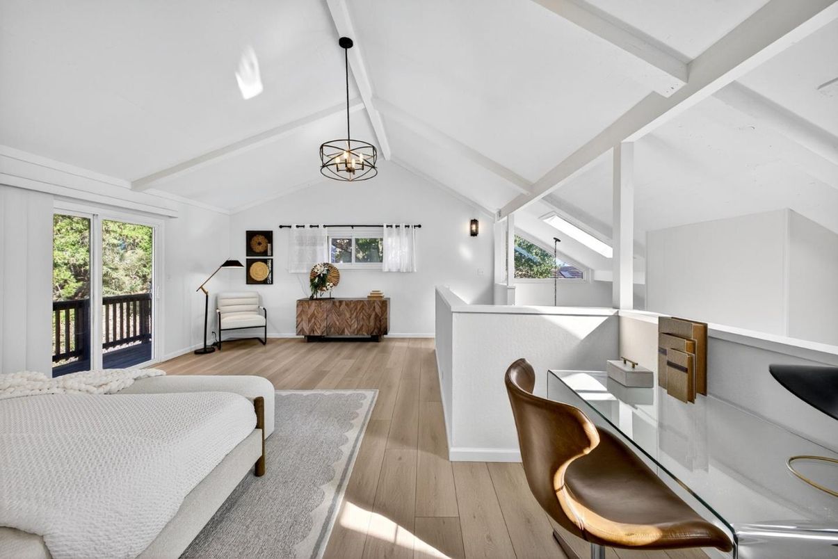 Home Office, Interior, Pendant Lights, Wood Texture Flooring