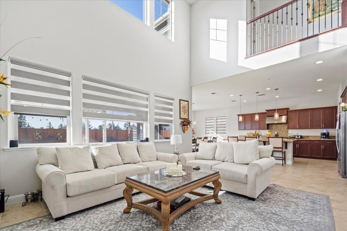 Dining room, Interior, Kitchen, Living room, Pendant Lights, Recessed Lighting