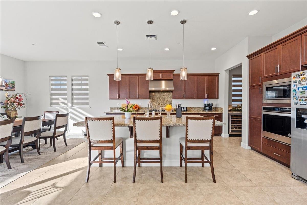 Dining room, Interior, Kitchen, Pendant Lights, Recessed Lighting, Stainless Steel Appliances
