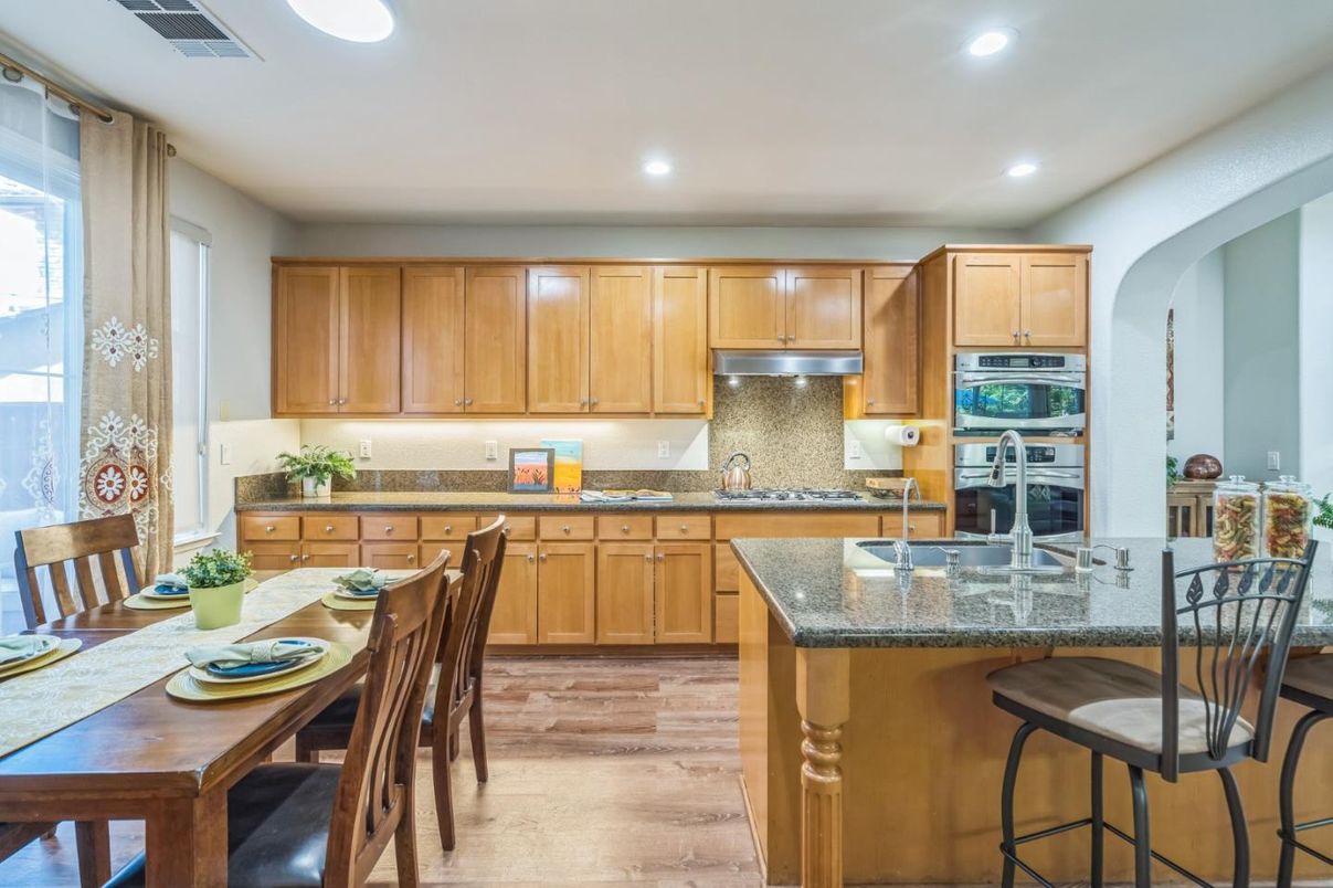 Dining room, Interior, Kitchen, Recessed Lighting, Wood Texture Flooring