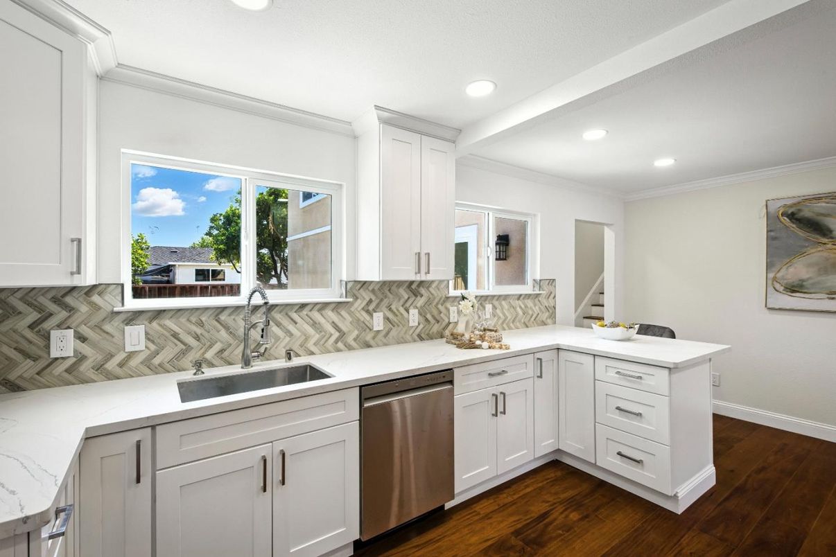 Interior, Kitchen, Recessed Lighting, Wood Texture Flooring