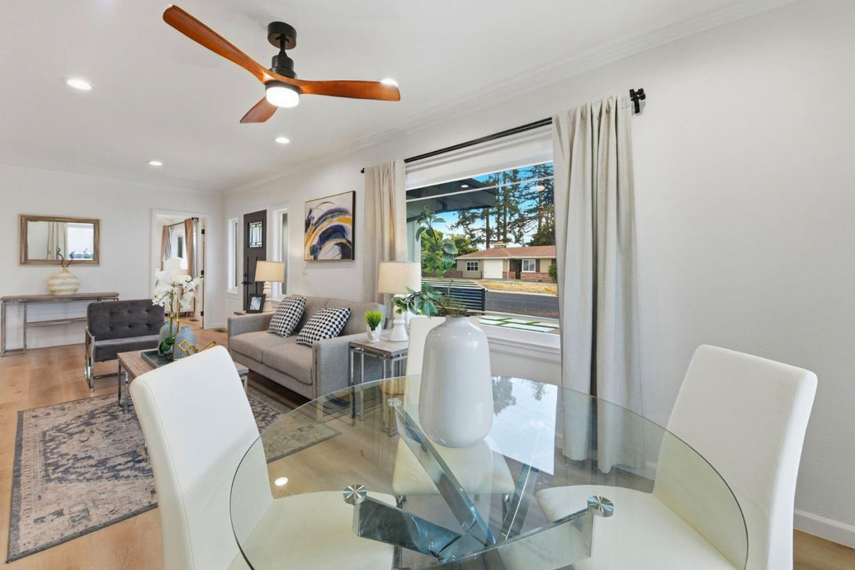 Dining room, Interior, Living room, Recessed Lighting, Wood Texture Flooring