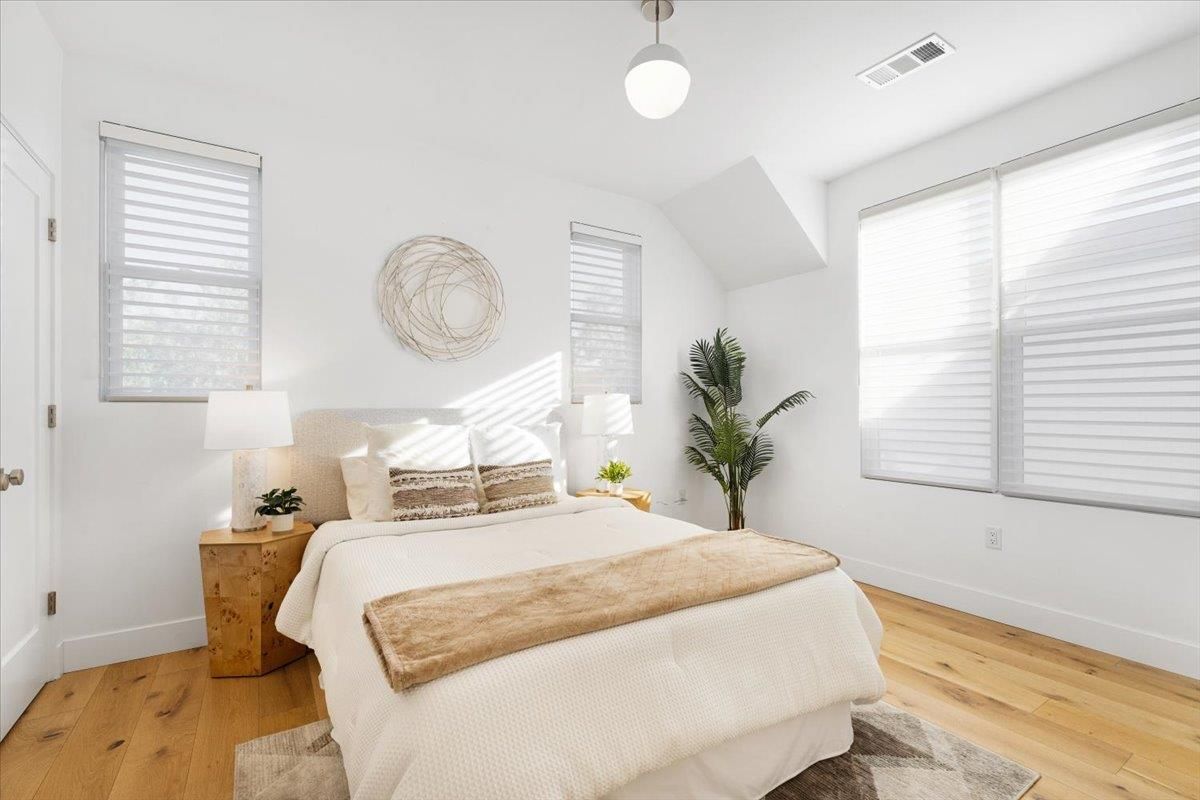 Bedroom, Interior, Pendant Lights, Wood Texture Flooring