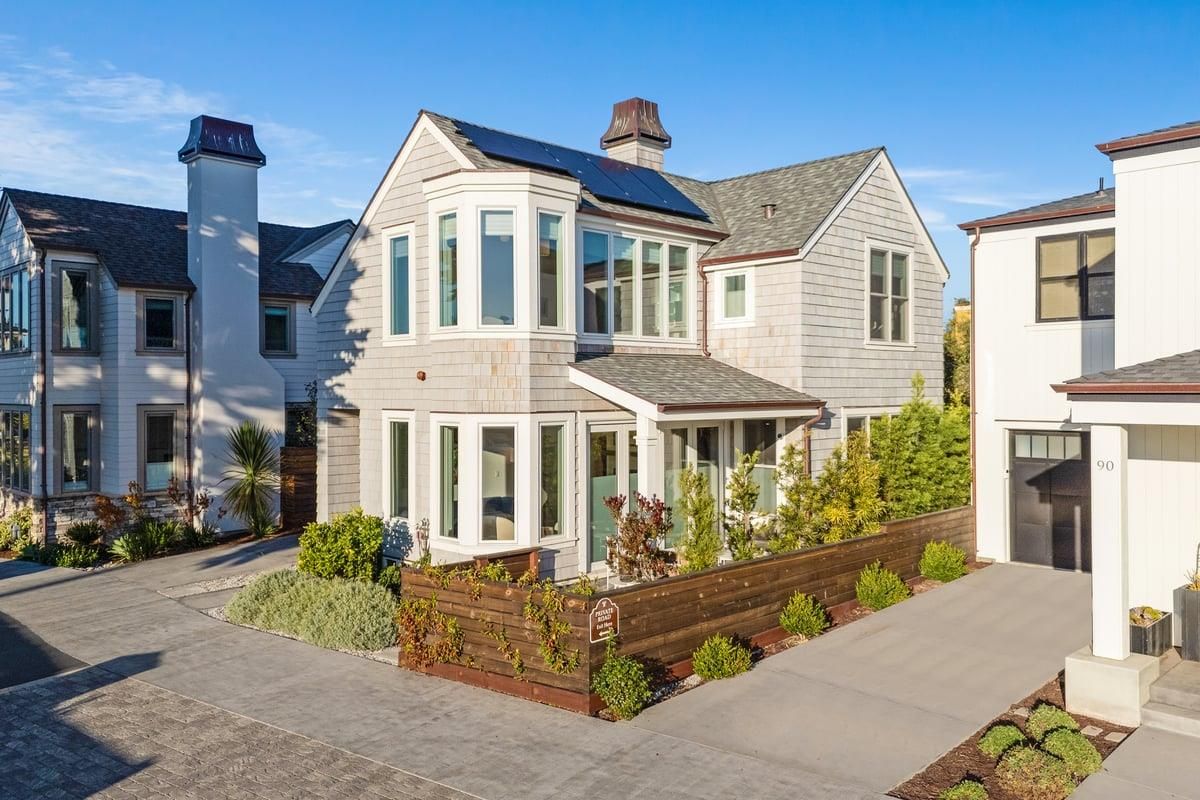Exterior, Facade, Solar Panels, Queen Anne Victorian