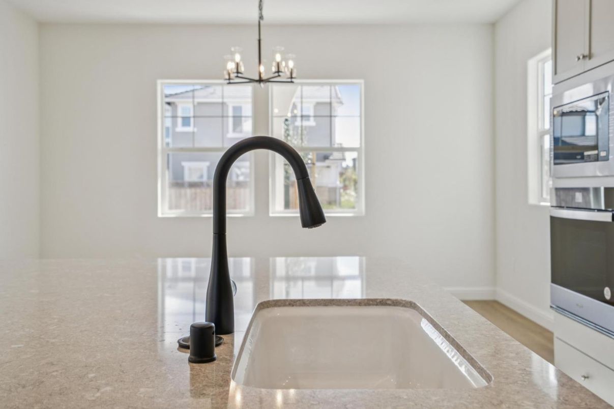 Chandelier, Interior, Pendant Lights