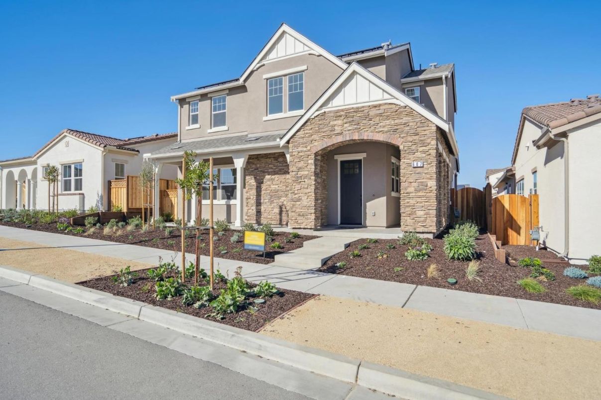 Exterior, Facade, Brick Facade, Spanish Mediterranean