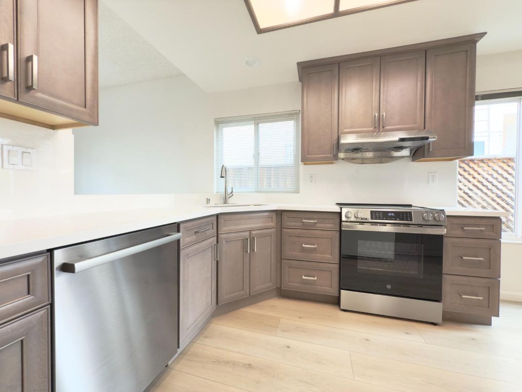 Interior, Kitchen, Stainless Steel Appliances, Wood Texture Flooring