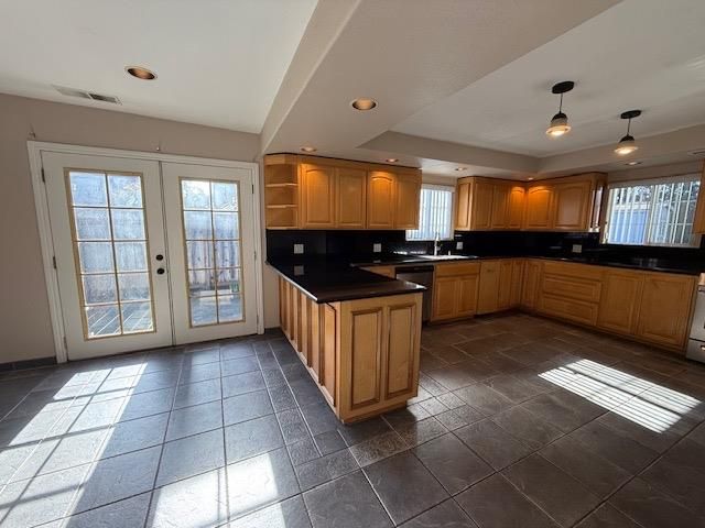 Interior, Kitchen, Pendant Lights, Recessed Lighting