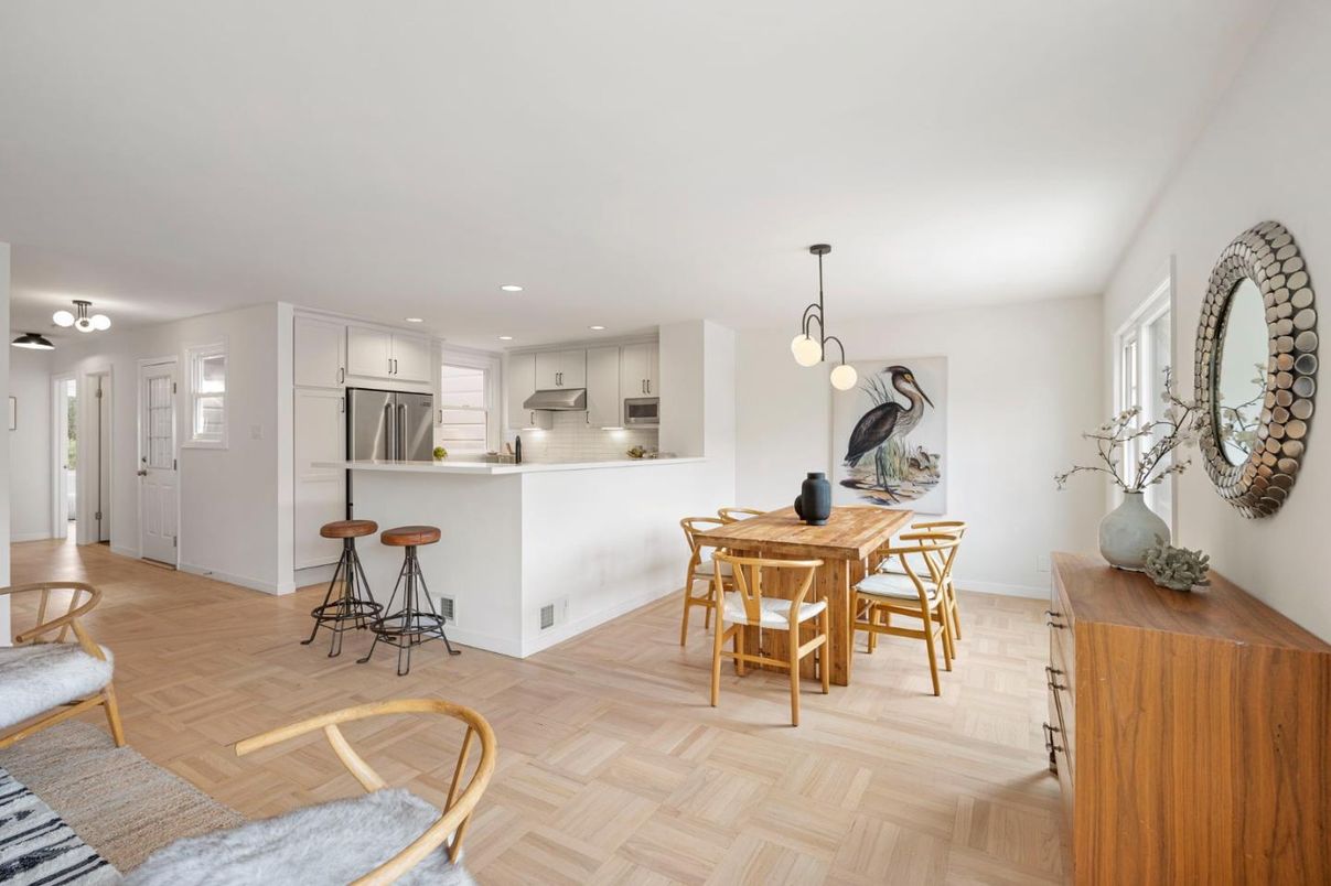 Dining room, Interior, Kitchen, Pendant Lights, Recessed Lighting, Stainless Steel Appliances, Wood Texture Flooring