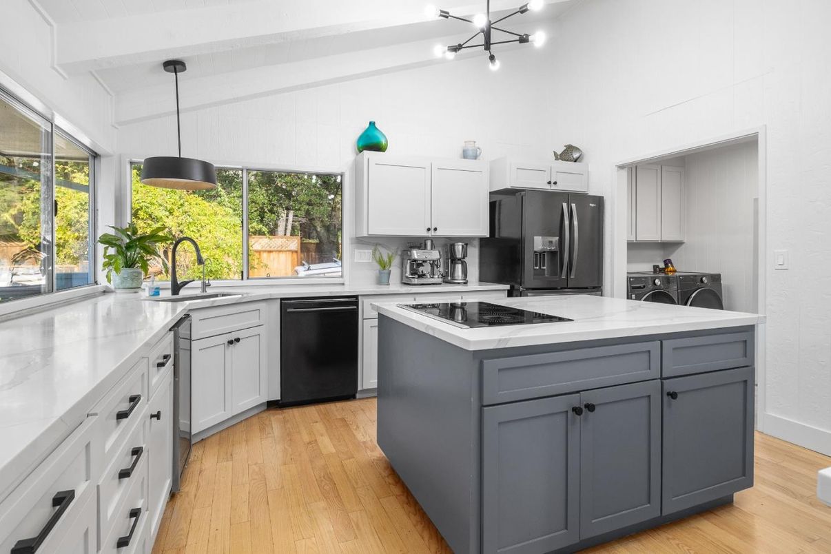 Interior, Kitchen, Pendant Lights, Wood Texture Flooring