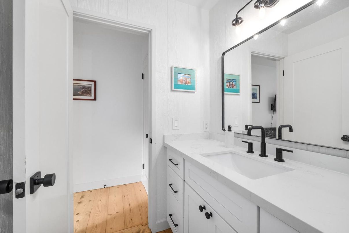 Bathroom, Dual Sink Vanities, Interior, Wood Texture Flooring