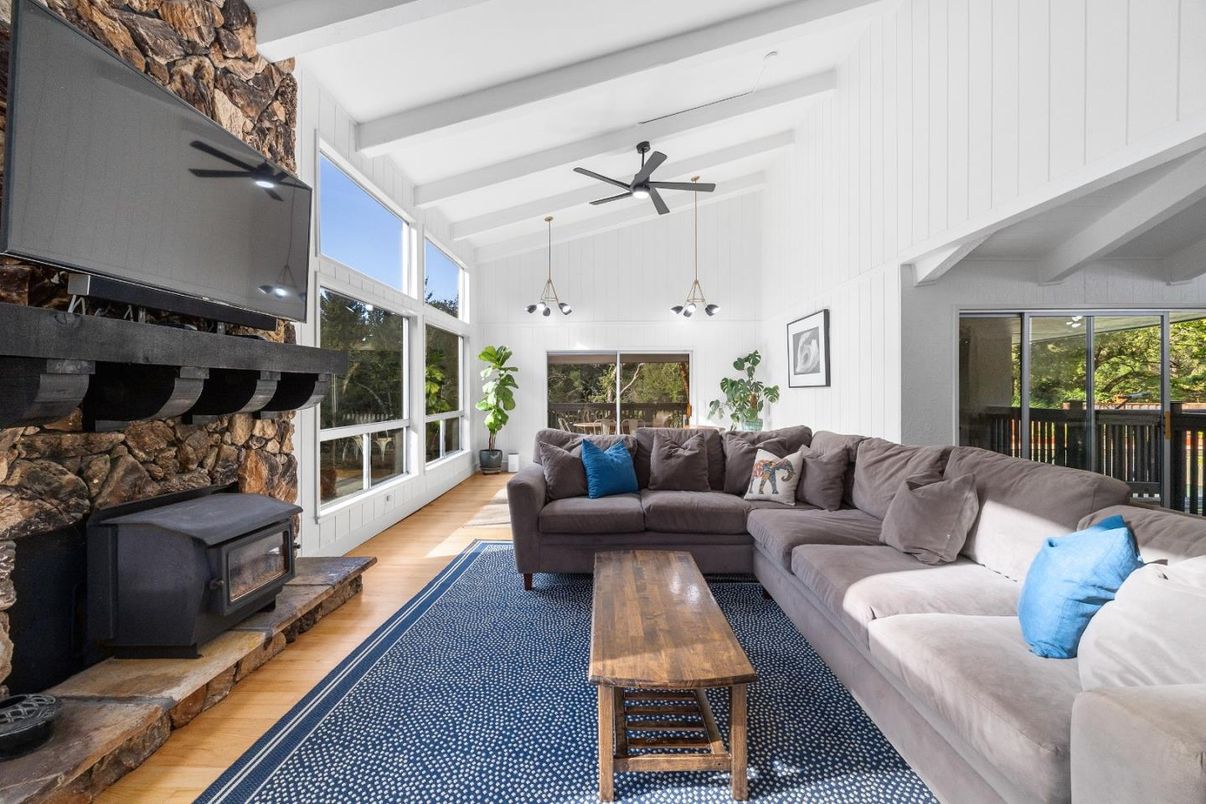 Fireplace, Interior, Living room, Pendant Lights, Stone Walls, Wood Texture Flooring