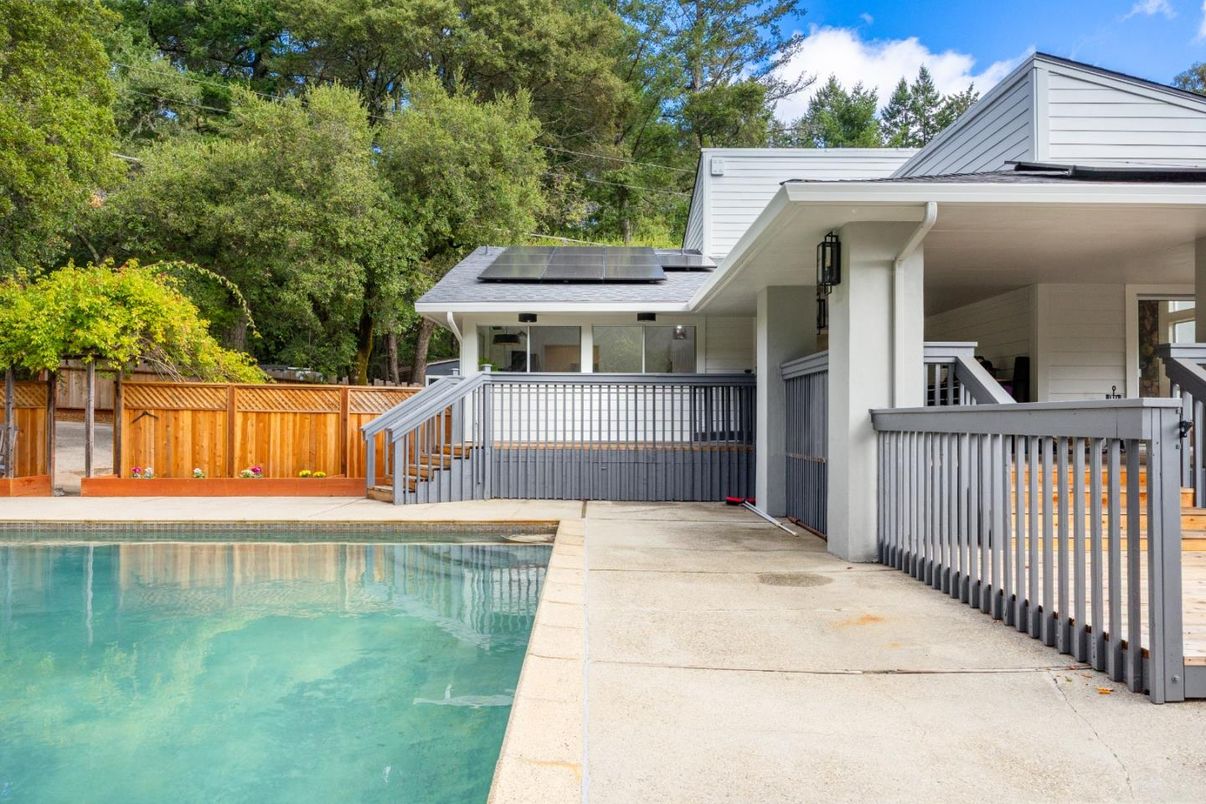 Exterior, Pool, Solar Panels