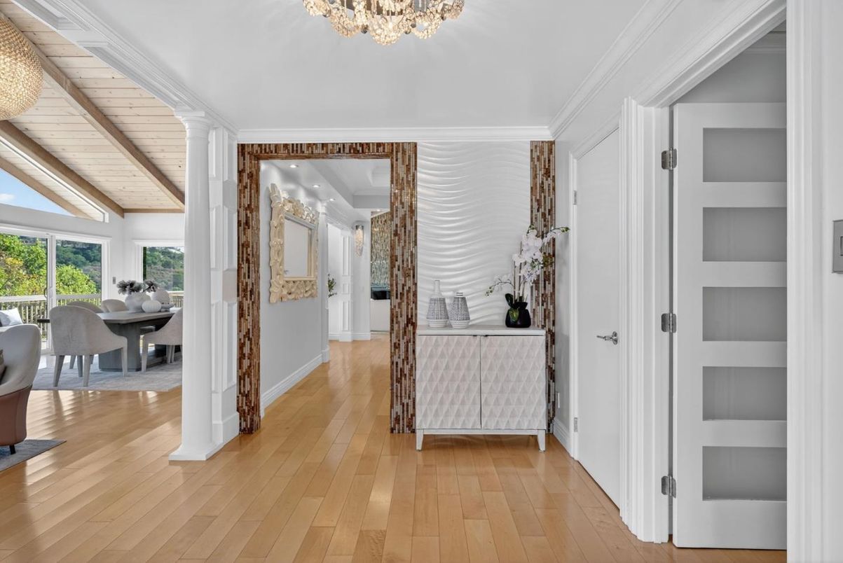 Chandelier, Interior, Wood Texture Flooring