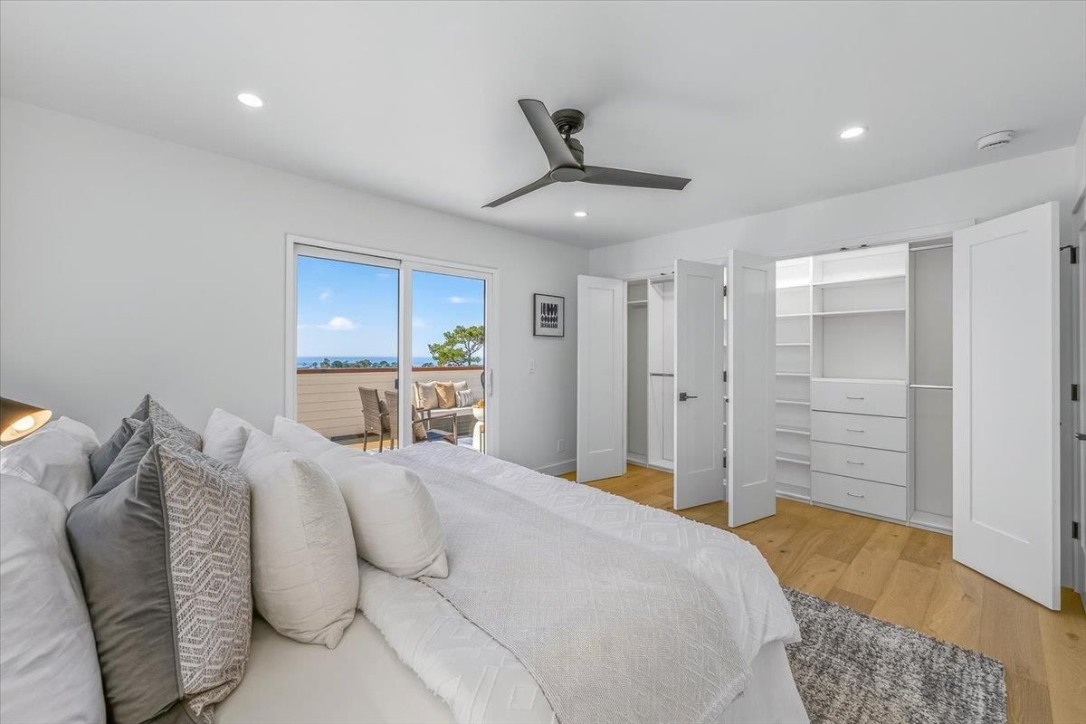 Bedroom, Interior, Recessed Lighting, Water, Wood Texture Flooring