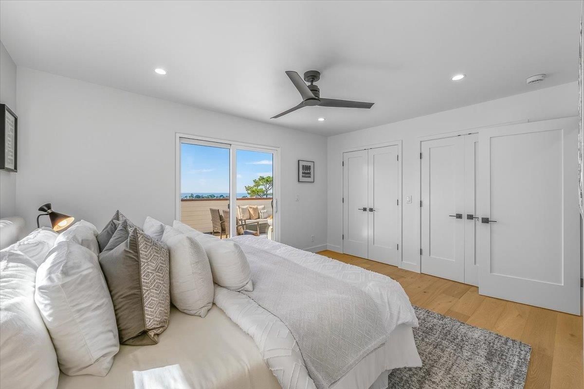 Bedroom, Interior, Recessed Lighting, Water, Wood Texture Flooring