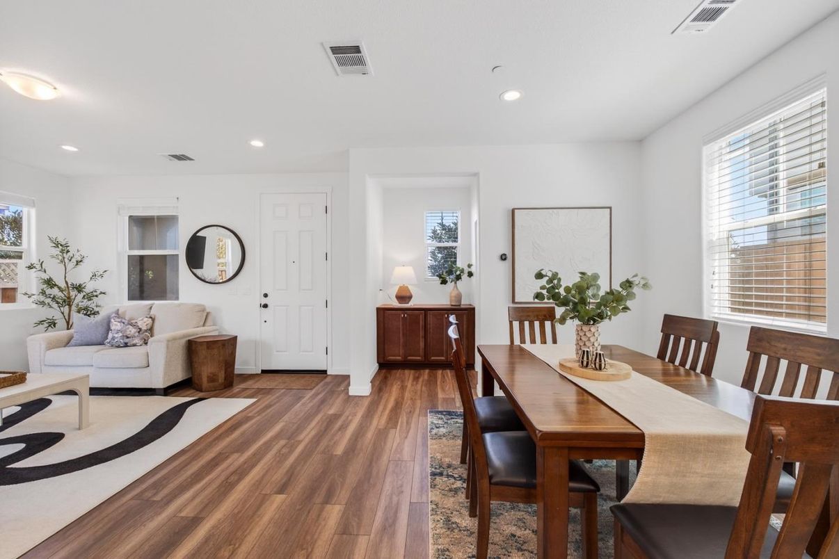 Dining room, Interior, Living room, Recessed Lighting, Wood Texture Flooring