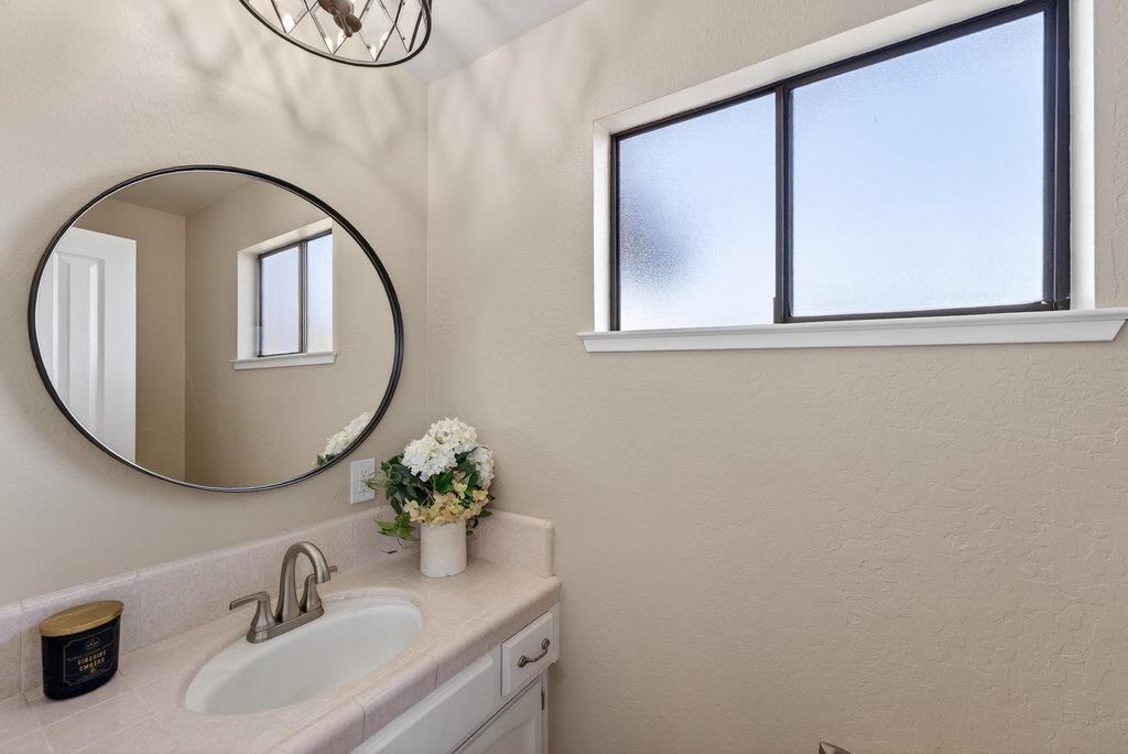 Bathroom, Interior, Tile Countertops