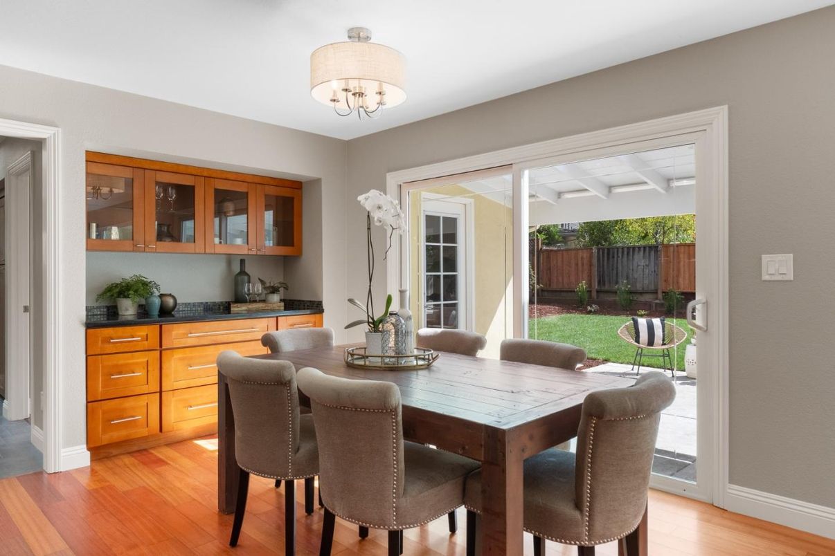 Chandelier, Dining room, Interior, Wood Texture Flooring