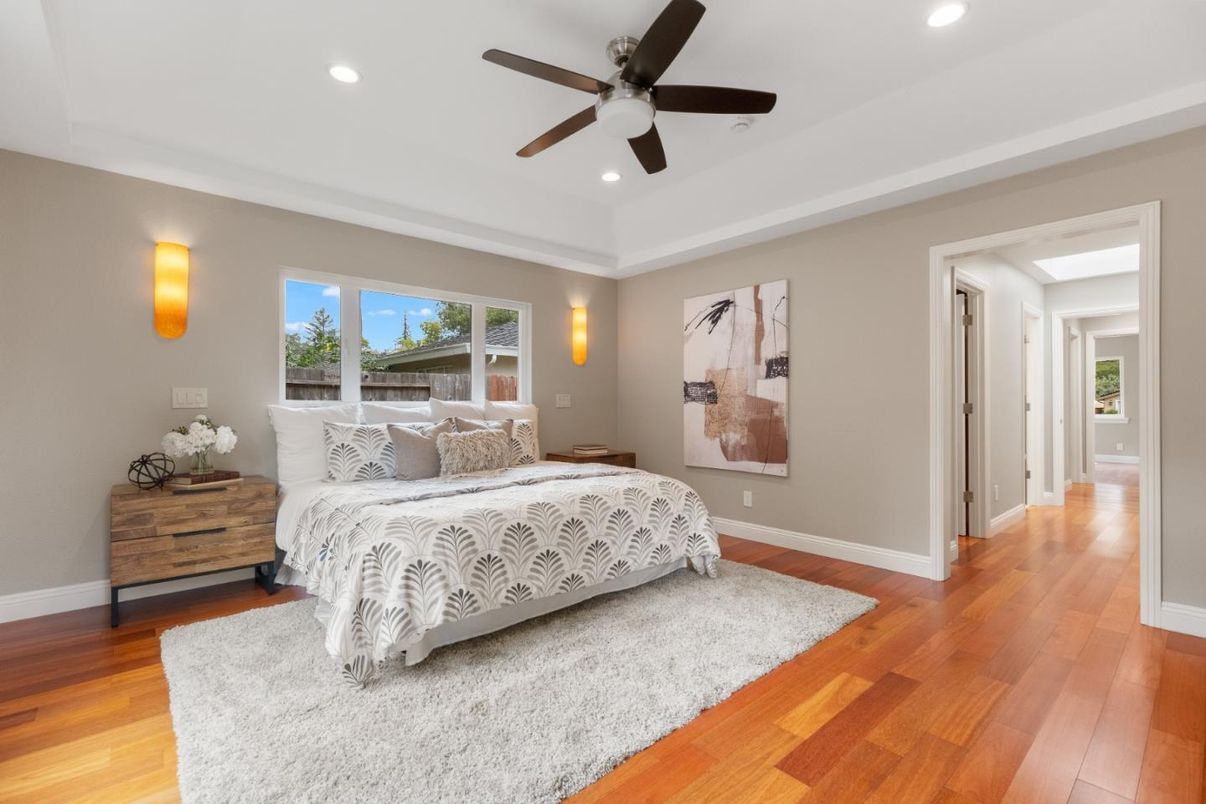 Bedroom, Interior, Recessed Lighting, Wood Texture Flooring